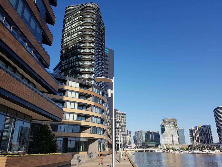 Melbourne Docklands Riverside Views Extérieur photo